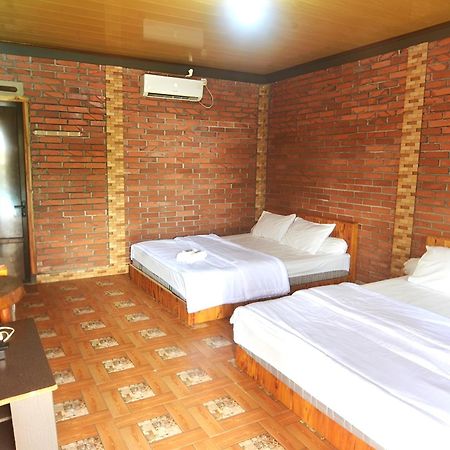 Villa Kopiori Джокякарта Екстериор снимка