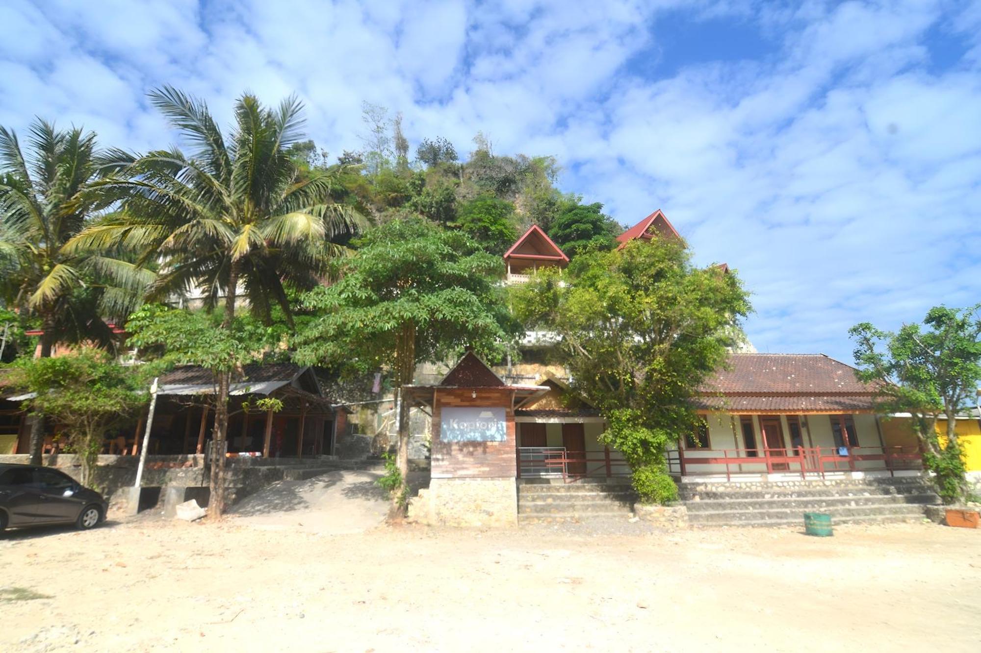 Villa Kopiori Джокякарта Екстериор снимка